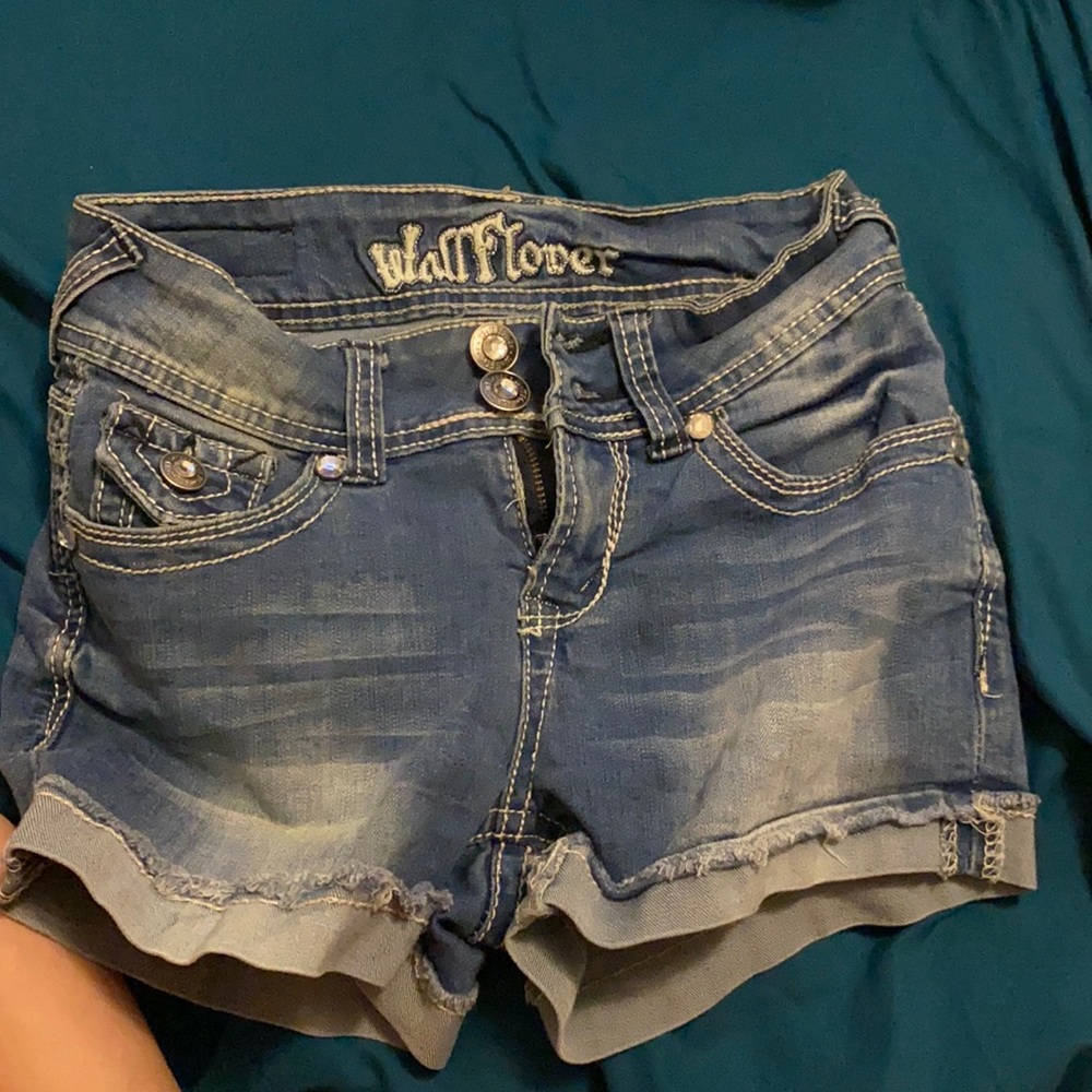 Wallflower shorts